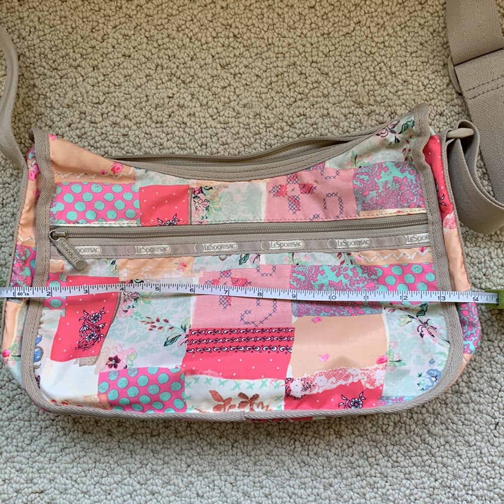 π Classic Le Sportsac crossbody bag + handy pouch - Picture 2 of 5